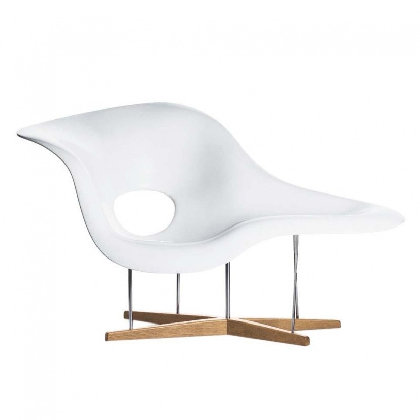 Eames La Chaise White Fiberglass Reproduction